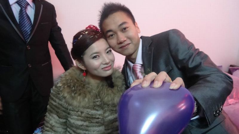 矮冬瓜你要敢对我宝贝不好,老子回来就废了你