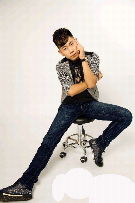 金久哲《小妹听我说》人气旺